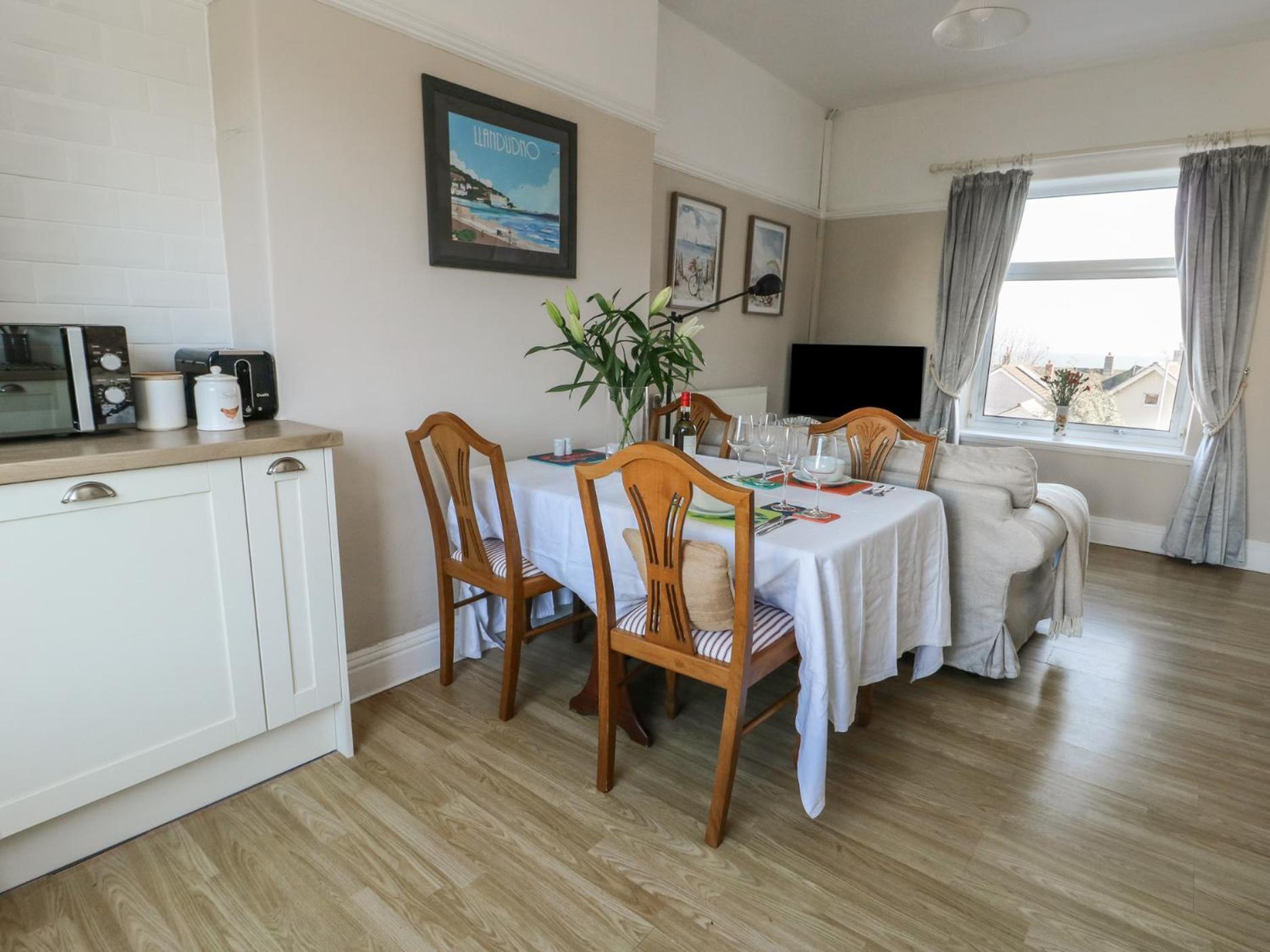 Rhos Retreat No 7 Apartman Kültér fotó